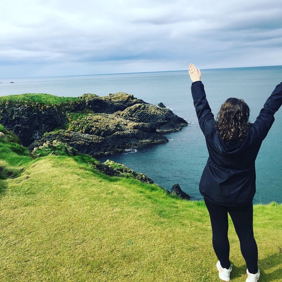 Meet your Posher, Angelica - Picture 2 of 2